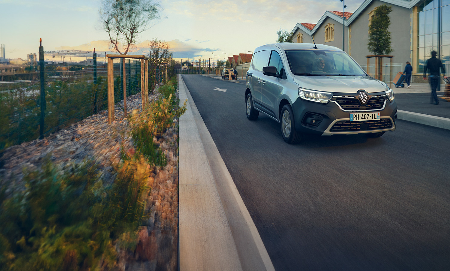 renault kangoo3 van ph1 banner desktop 002 ig w1500 h903